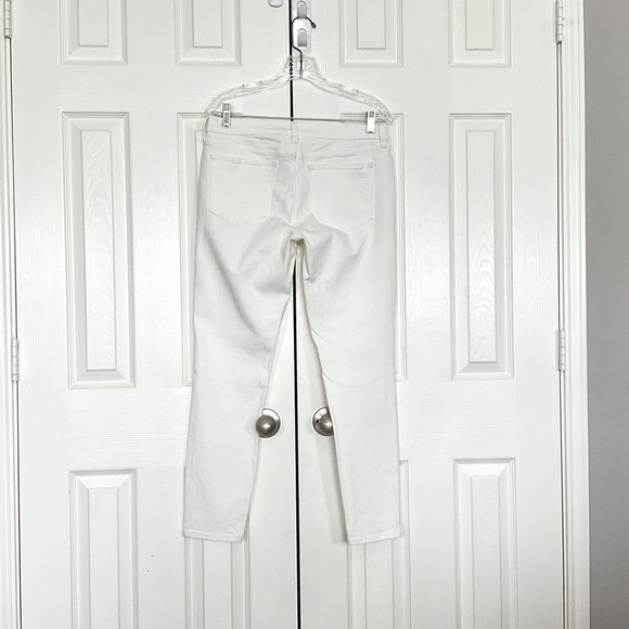 Host Pick!  J. Crew Skinny Jeans, White, Size 29/28,  NWOT - Picture 5 of 8